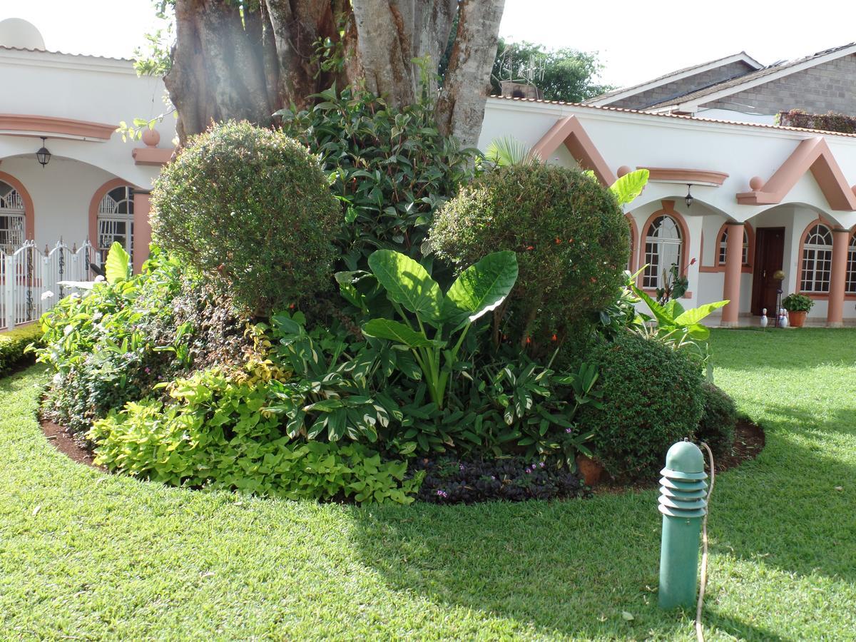 Villa Leone Boutique Hotel ไนโรบี ภายนอก รูปภาพ