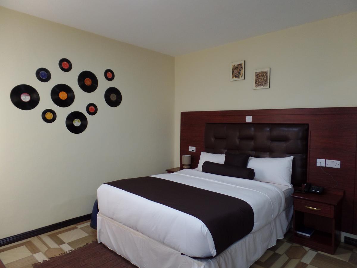 Villa Leone Boutique Hotel ไนโรบี ภายนอก รูปภาพ