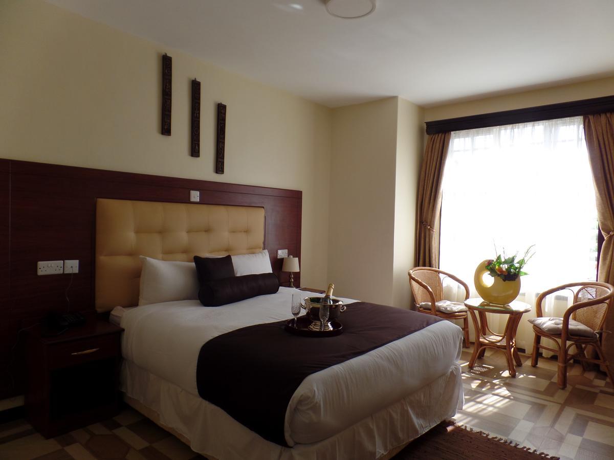 Villa Leone Boutique Hotel ไนโรบี ภายนอก รูปภาพ