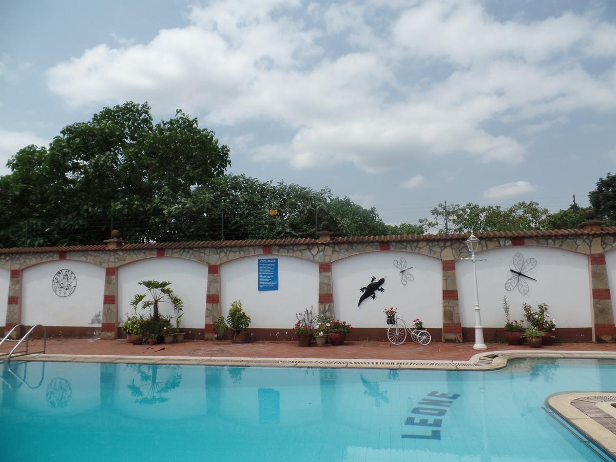 Villa Leone Boutique Hotel ไนโรบี ภายนอก รูปภาพ