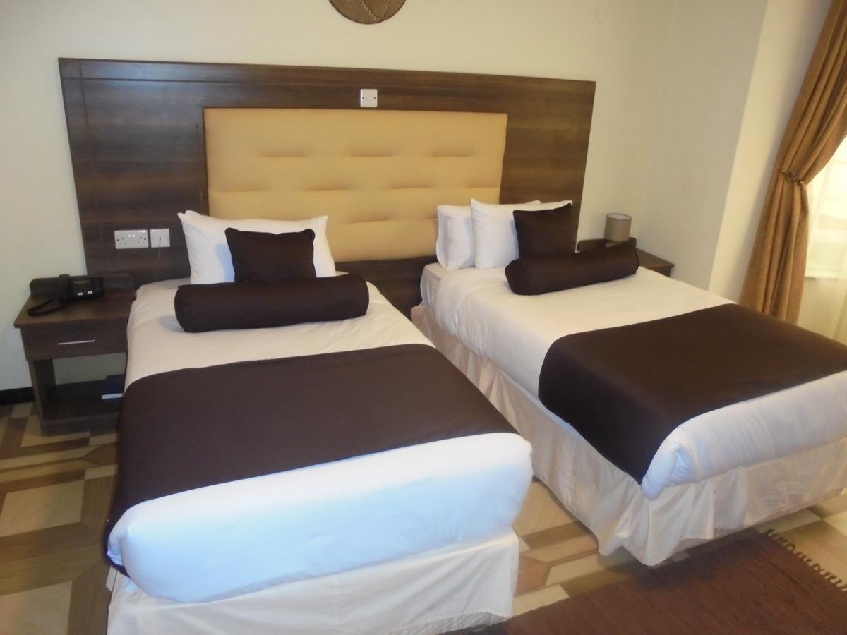 Villa Leone Boutique Hotel ไนโรบี ภายนอก รูปภาพ