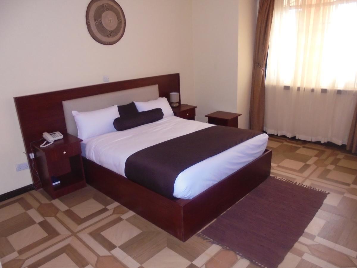 Villa Leone Boutique Hotel ไนโรบี ภายนอก รูปภาพ