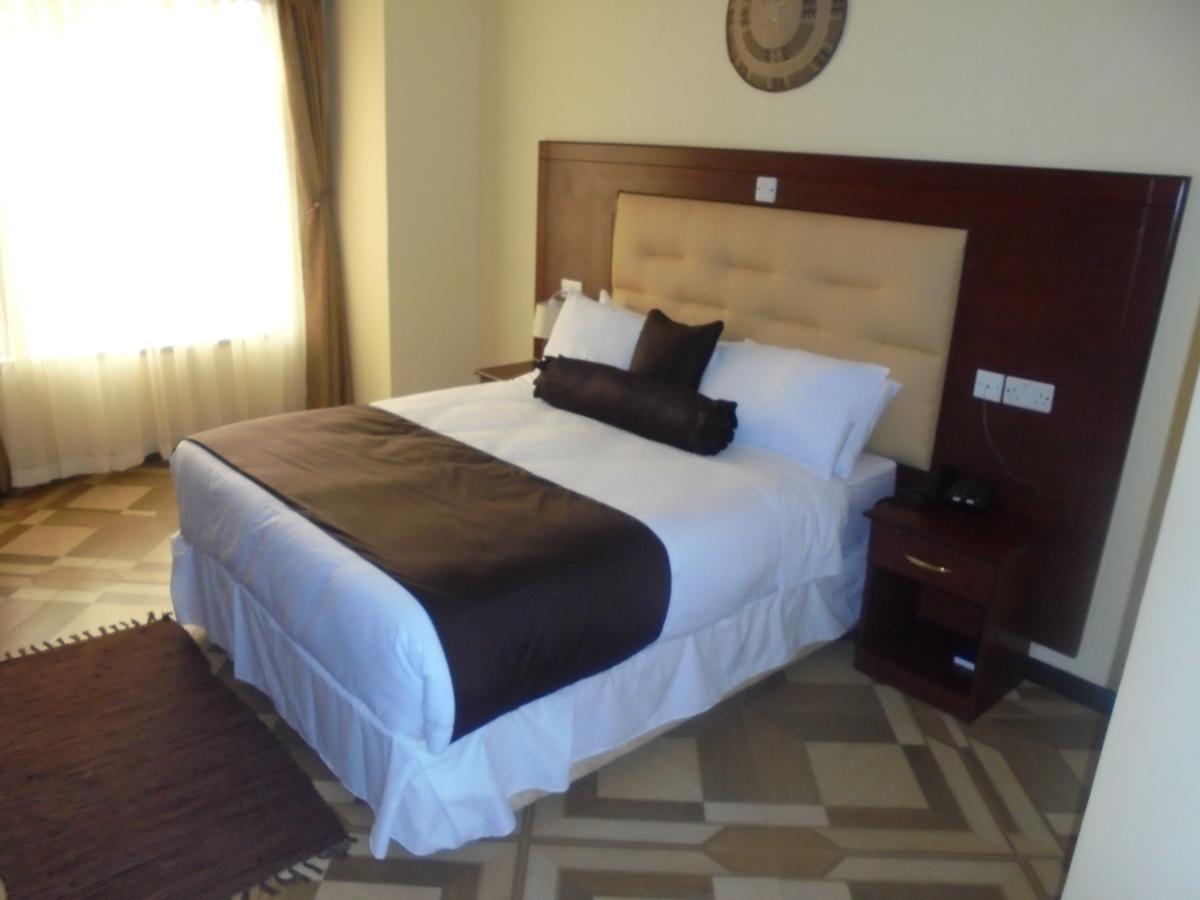 Villa Leone Boutique Hotel ไนโรบี ภายนอก รูปภาพ