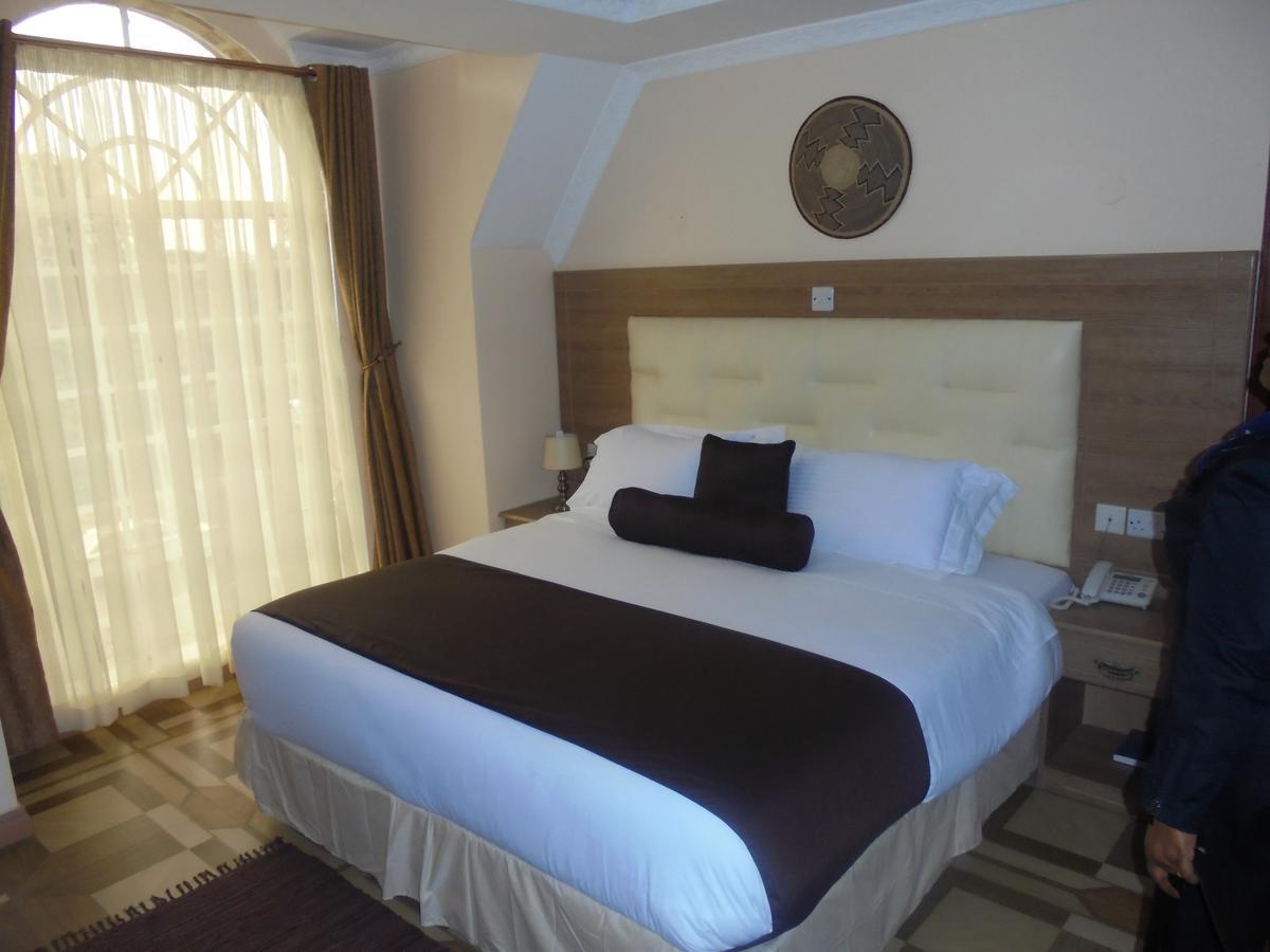 Villa Leone Boutique Hotel ไนโรบี ภายนอก รูปภาพ