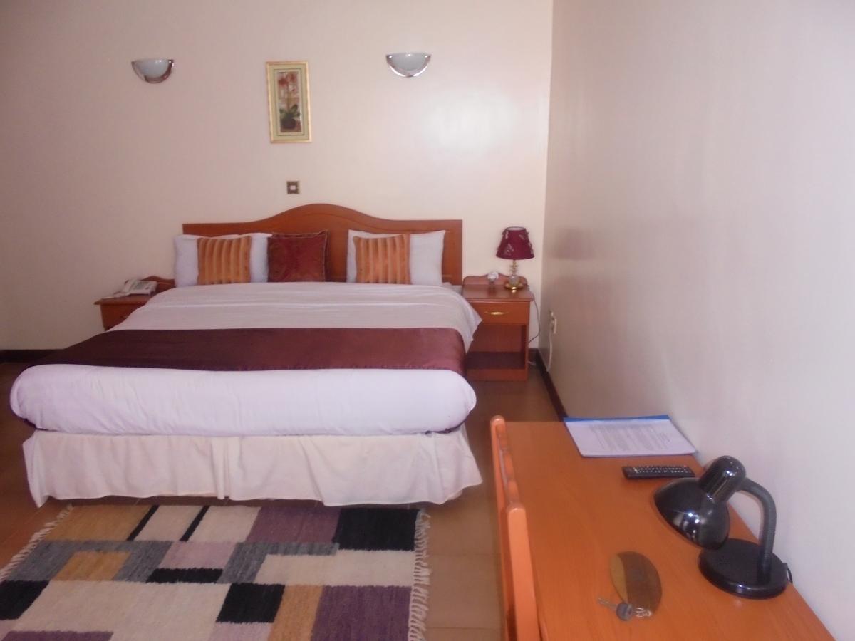 Villa Leone Boutique Hotel ไนโรบี ภายนอก รูปภาพ