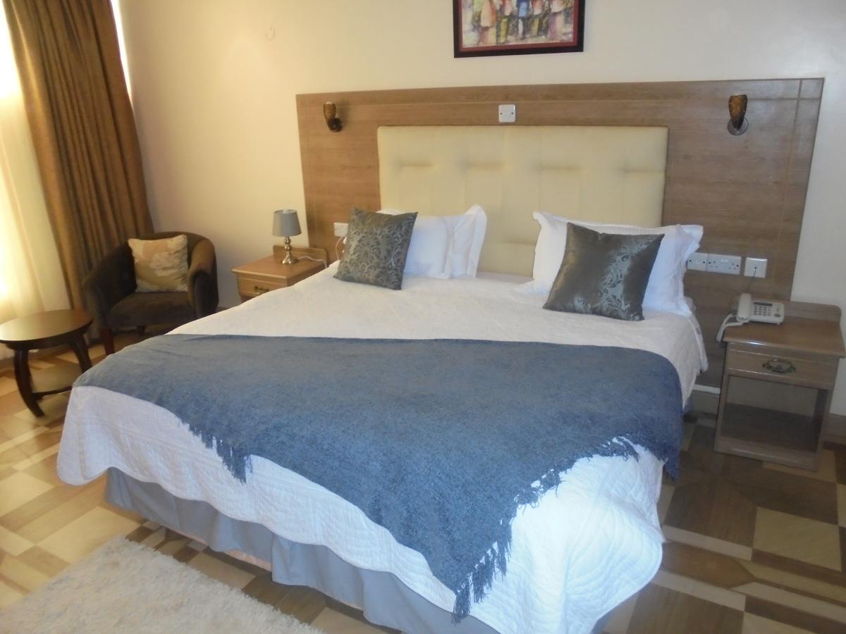 Villa Leone Boutique Hotel ไนโรบี ภายนอก รูปภาพ